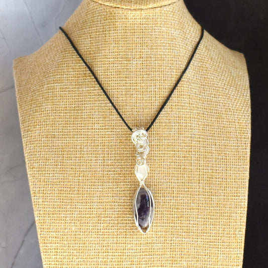 Silver wire necklace with Amethyst and Moonstone
