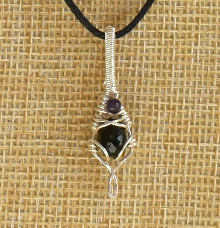 Silver wire necklace with Green Tourmaline and Amethyst