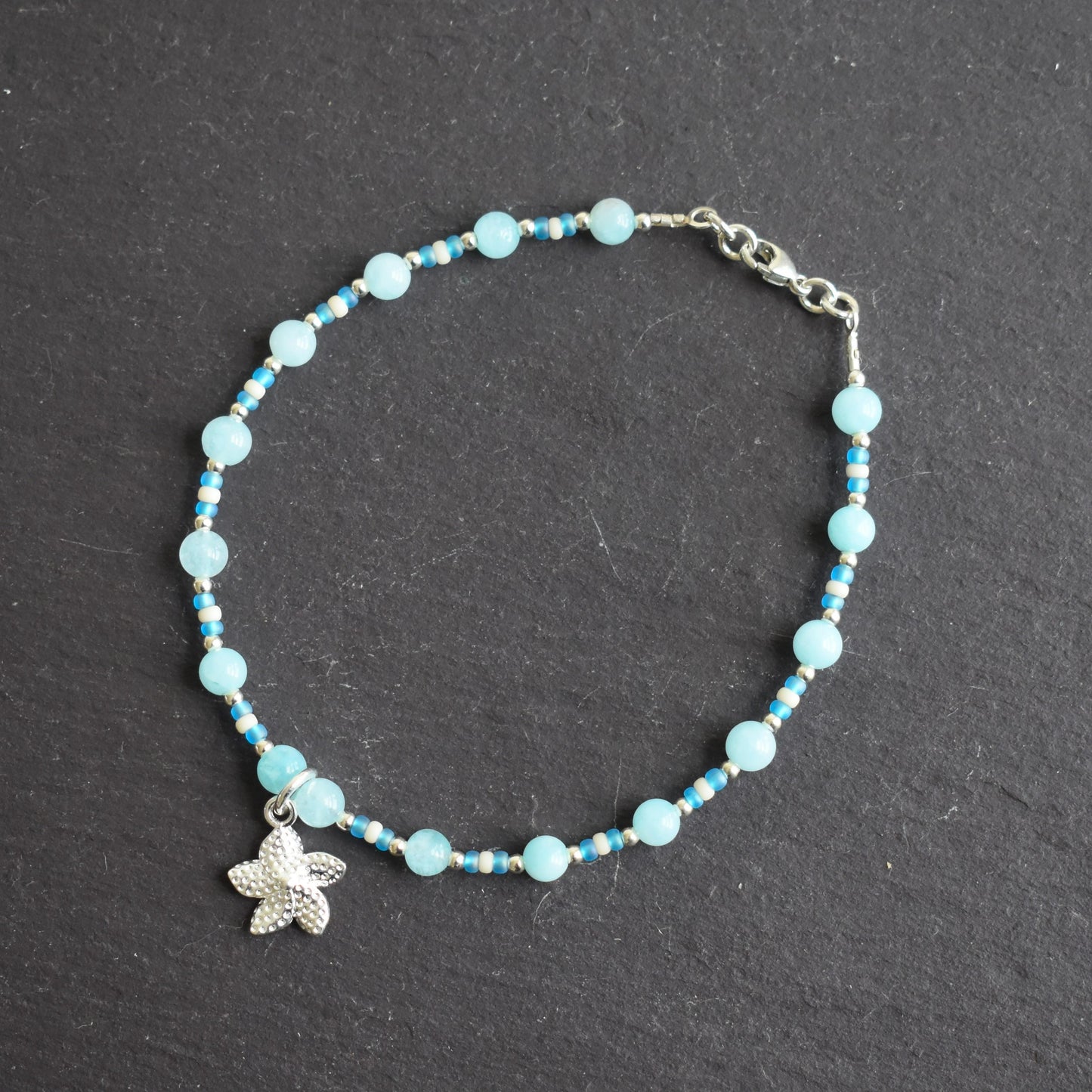 Blue aquamarine gemstone bracelet