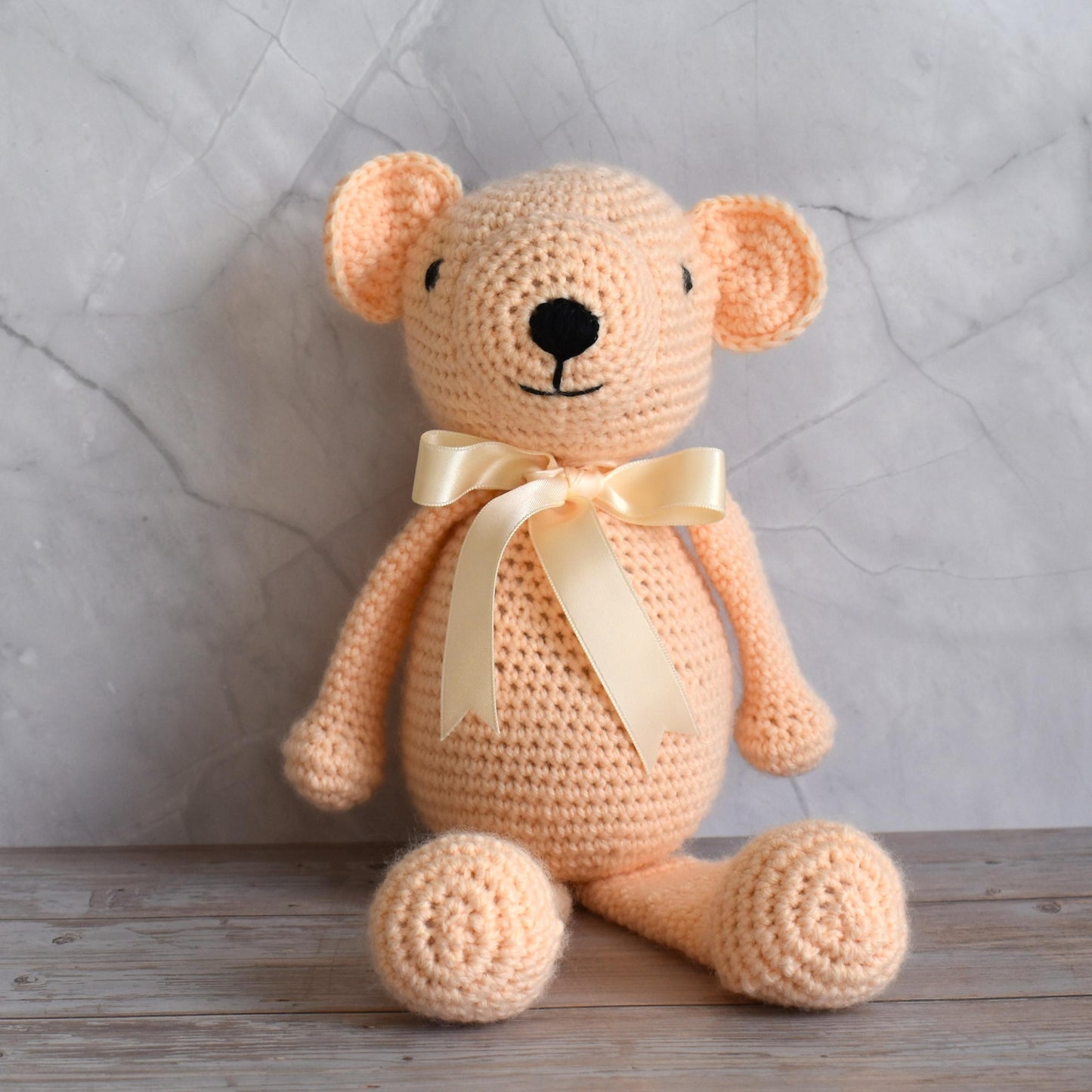 Crocheted bear (medium)