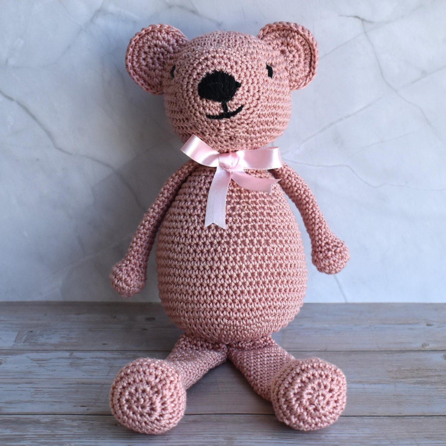 Crocheted bear (medium)