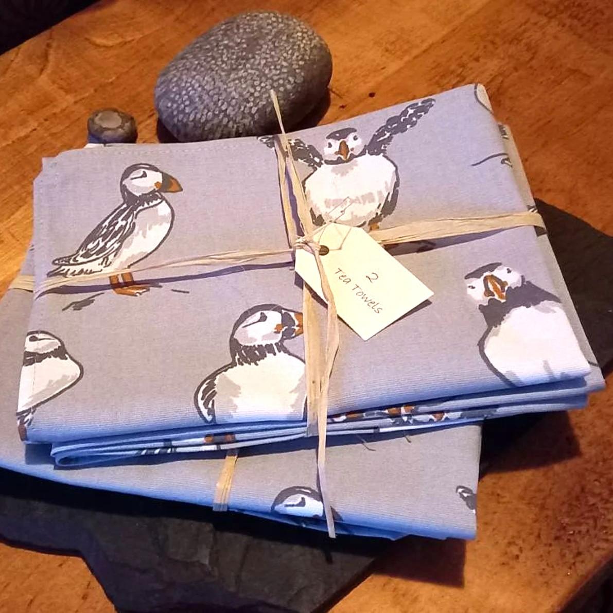 Tea towels (pair)
